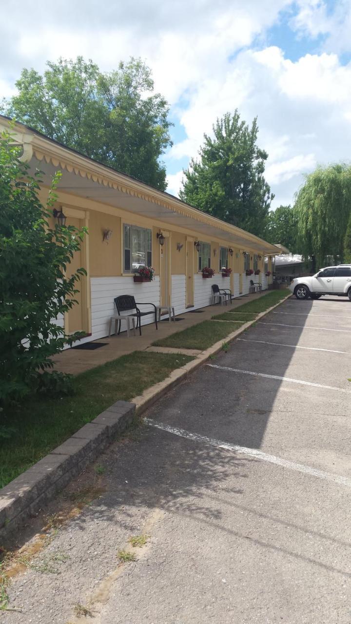 Orchard Queen Motel & Rv Park Middleton Exteriör bild